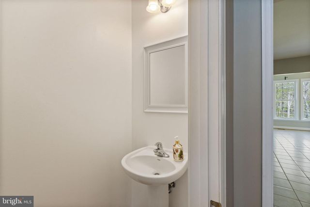 212 WOOD LANDING RD, Fredericksburg, VA 22405