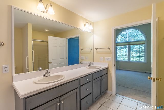 26 Laurel Ridge 26, East Hampton, CT 06424