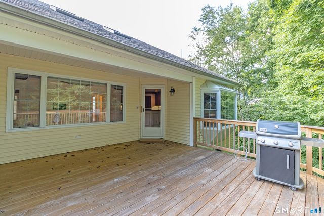 26 Laurel Ridge 26, East Hampton, CT 06424