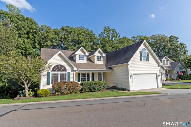 26 Laurel Ridge 26, East Hampton, CT 06424