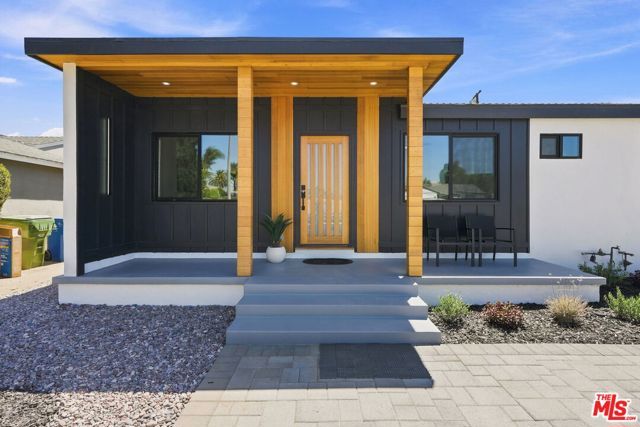 7801 Clearfield Avenue, Los Angeles, CA 91402