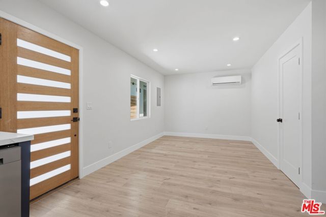 7801 Clearfield Avenue, Los Angeles, CA 91402