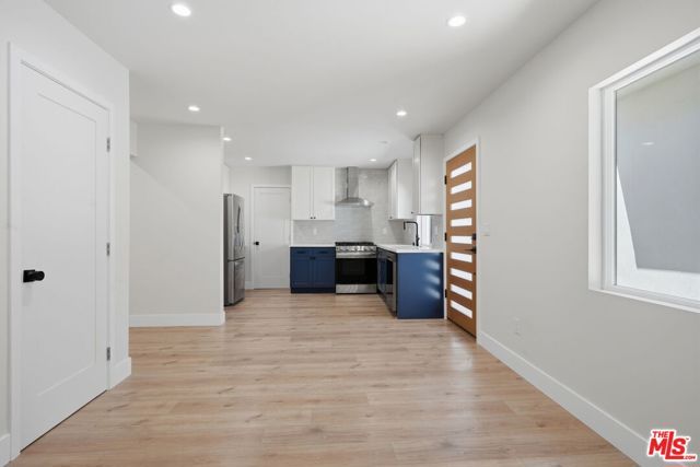 7801 Clearfield Avenue, Los Angeles, CA 91402