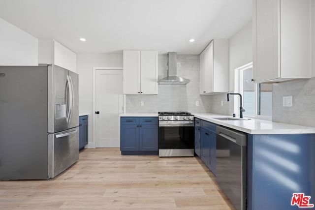 7801 Clearfield Avenue, Los Angeles, CA 91402