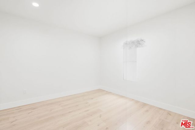 7801 Clearfield Avenue, Los Angeles, CA 91402