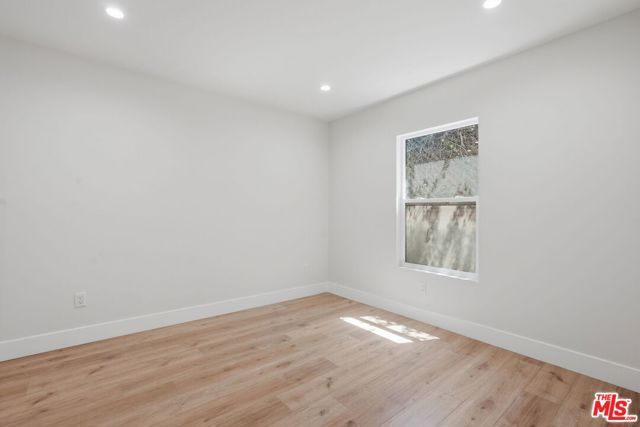7801 Clearfield Avenue, Los Angeles, CA 91402