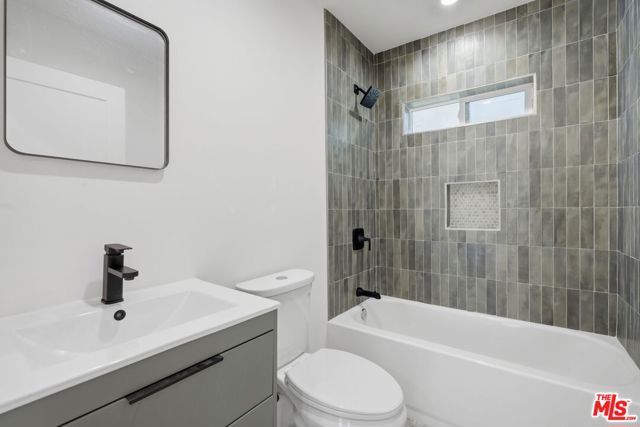 7801 Clearfield Avenue, Los Angeles, CA 91402
