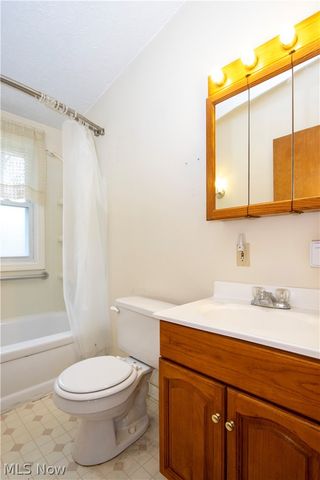 165 S hickin Avenue, Rittman, OH 44270