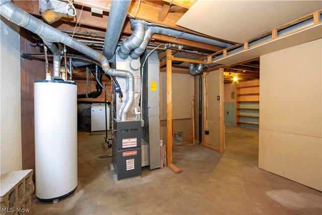 165 S hickin Avenue, Rittman, OH 44270