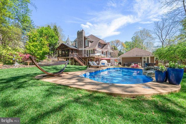 6614 81ST ST, Cabin John, MD 20818