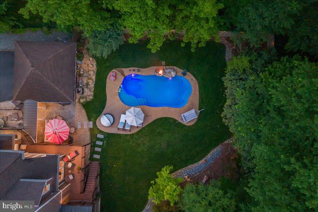 6614 81ST ST, Cabin John, MD 20818