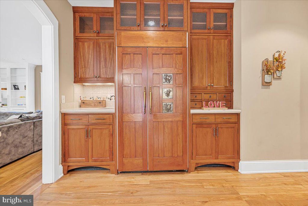 Image 17 of property listing at 6614 81ST ST, Cabin John, MD 20818