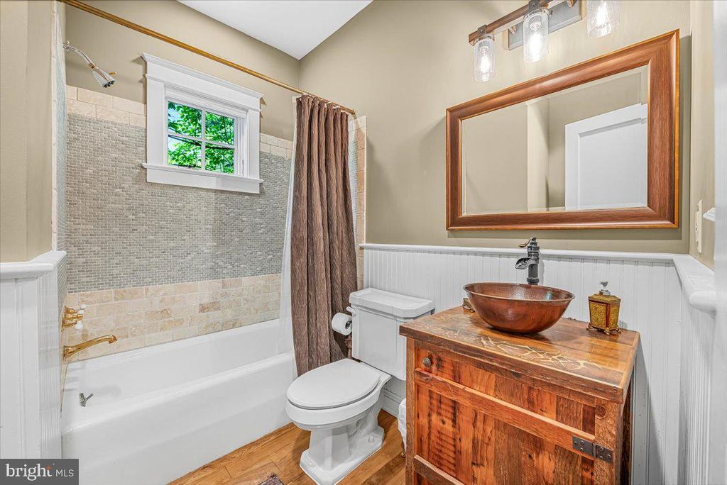 Image 29 of property listing at 6614 81ST ST, Cabin John, MD 20818