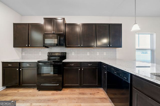 15 Sleepy Oaks Trail NE, Rome, GA 30165