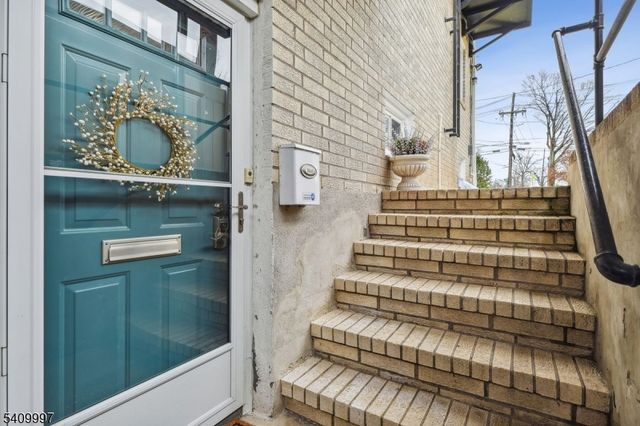 470 Valley Rd 9A, Montclair Twp., NJ 07043