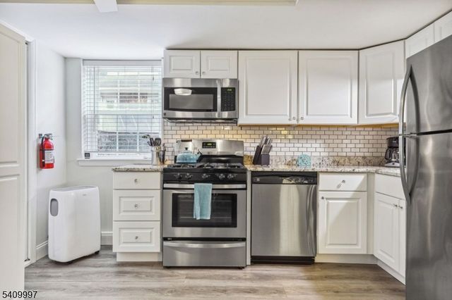 470 Valley Rd 9A, Montclair Twp., NJ 07043