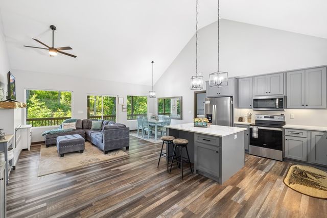 782 High Summit Drive, Talking Rock, GA 30175