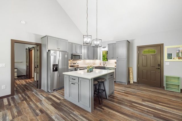 782 High Summit Drive, Talking Rock, GA 30175