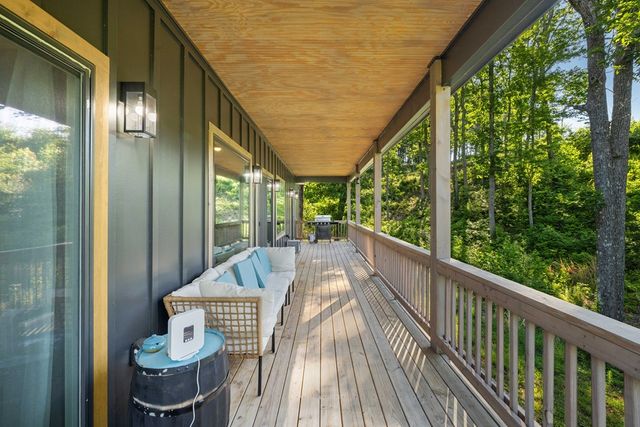 782 High Summit Drive, Talking Rock, GA 30175