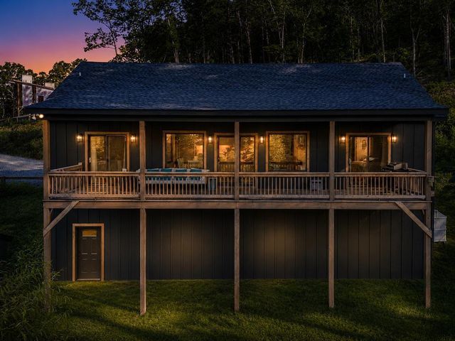 782 High Summit Drive, Talking Rock, GA 30175