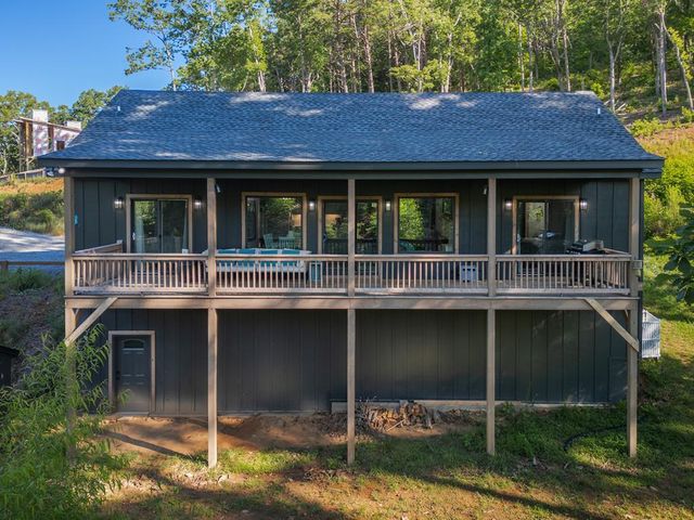 782 High Summit Drive, Talking Rock, GA 30175