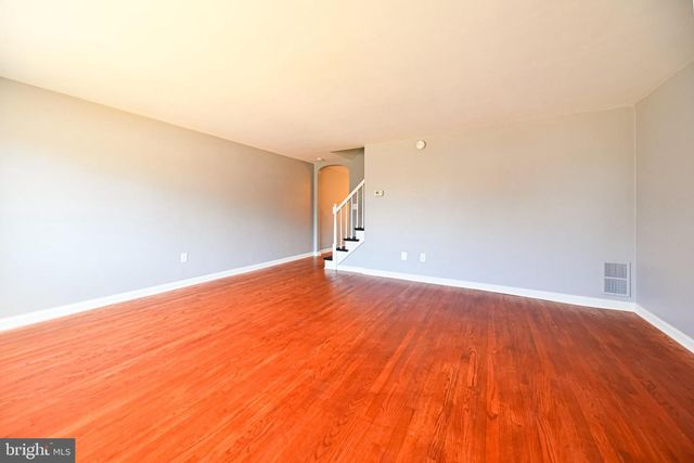 1130 LINDEN AVE, Halethorpe, MD 21227