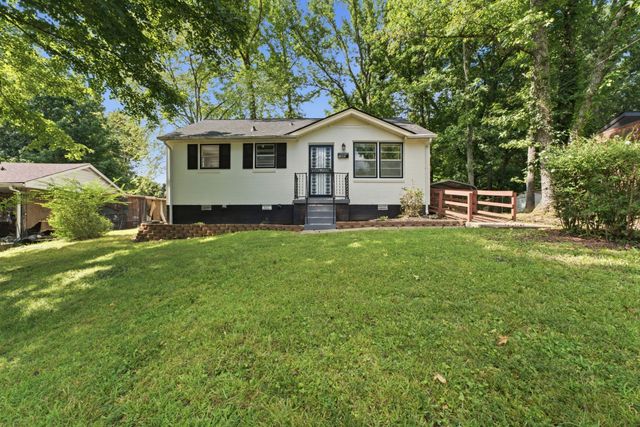 1440 Elm Hill Dr, Clarksville, TN 37040