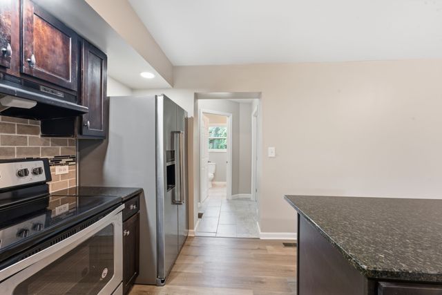 1440 Elm Hill Dr, Clarksville, TN 37040