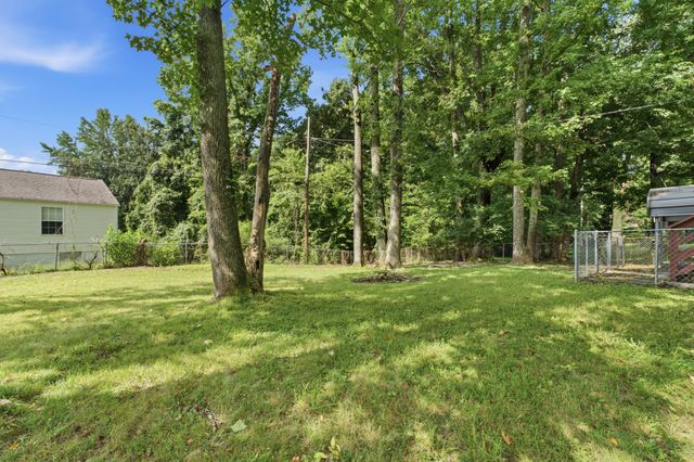1440 Elm Hill Dr, Clarksville, TN 37040