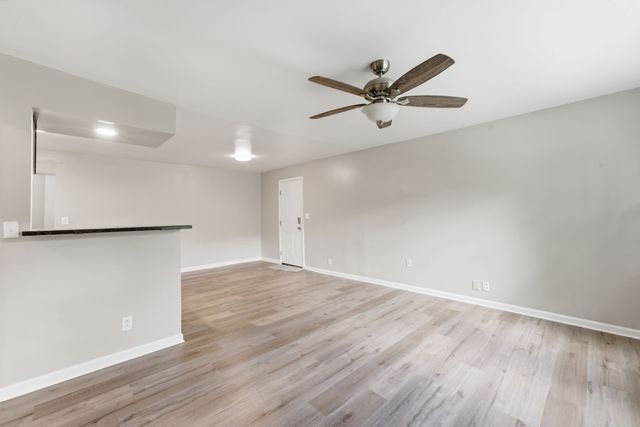 1440 Elm Hill Dr, Clarksville, TN 37040