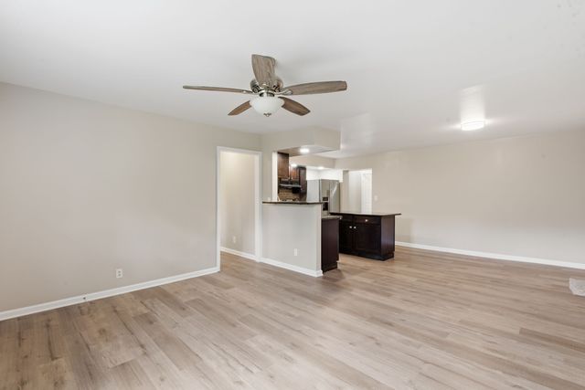 1440 Elm Hill Dr, Clarksville, TN 37040