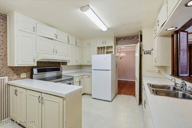 1037 Cedar Hill Drive, Jackson, MS 39206