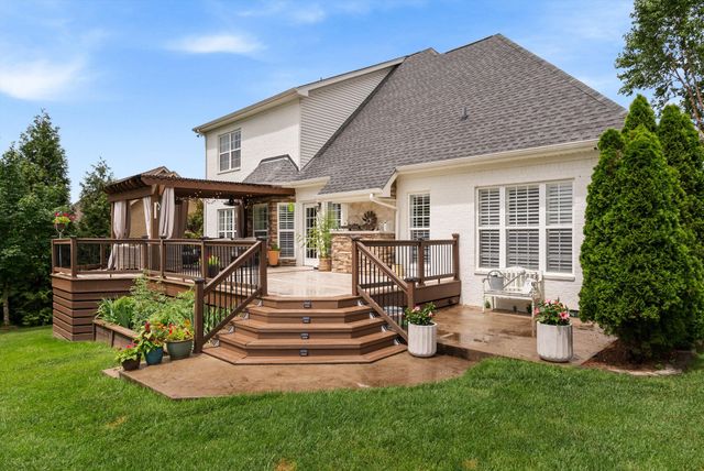 2002 Crye Crest Cv, Spring Hill, TN 37174