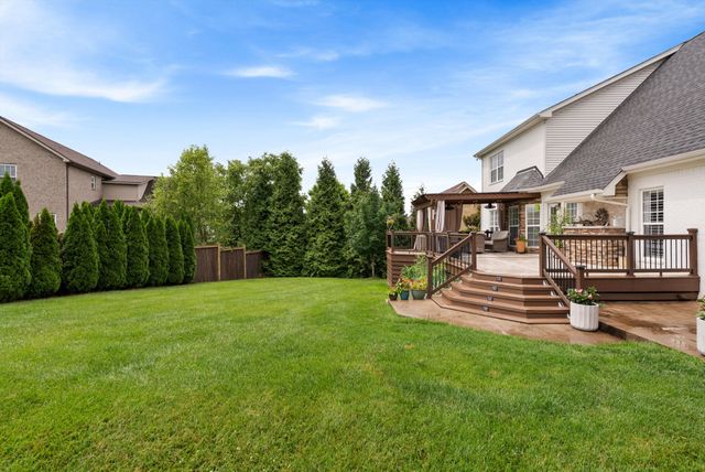 2002 Crye Crest Cv, Spring Hill, TN 37174