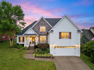 2002 Crye Crest Cv, Spring Hill, TN 37174