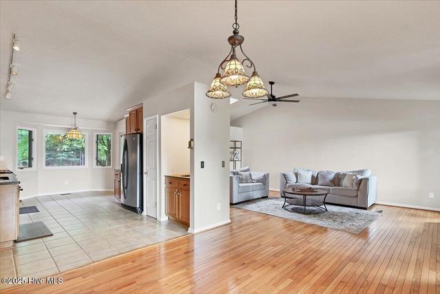 120 Shagbark Court, West End, NC 27376