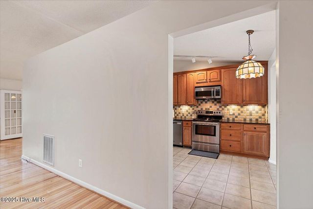 120 Shagbark Court, West End, NC 27376
