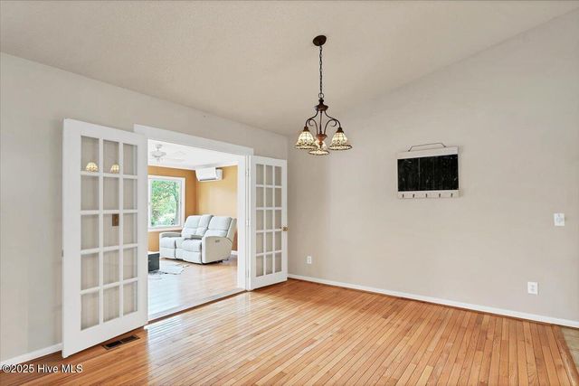120 Shagbark Court, West End, NC 27376
