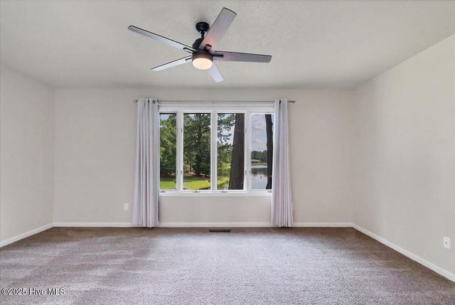 120 Shagbark Court, West End, NC 27376