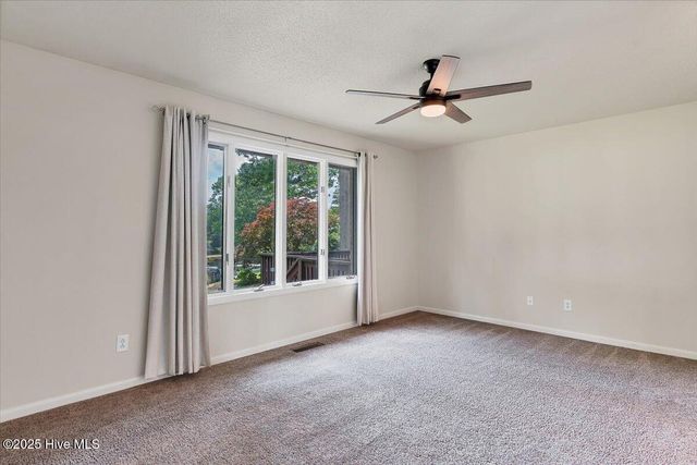 120 Shagbark Court, West End, NC 27376