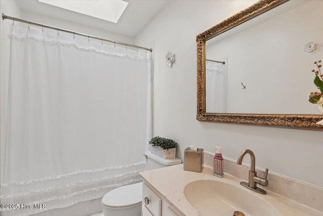 120 Shagbark Court, West End, NC 27376