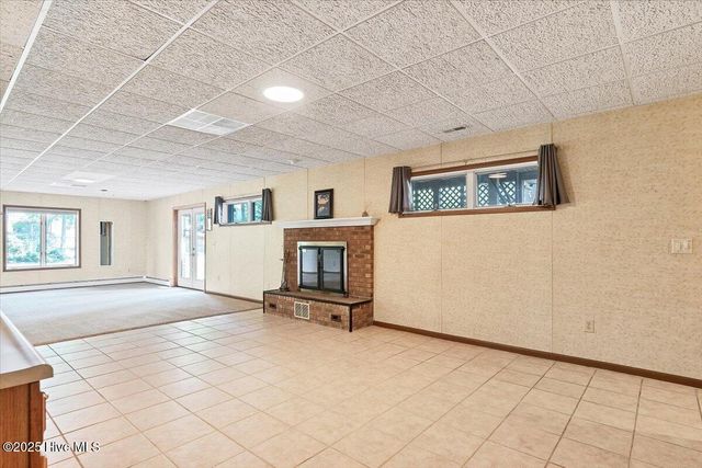 120 Shagbark Court, West End, NC 27376