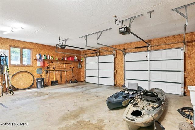 120 Shagbark Court, West End, NC 27376