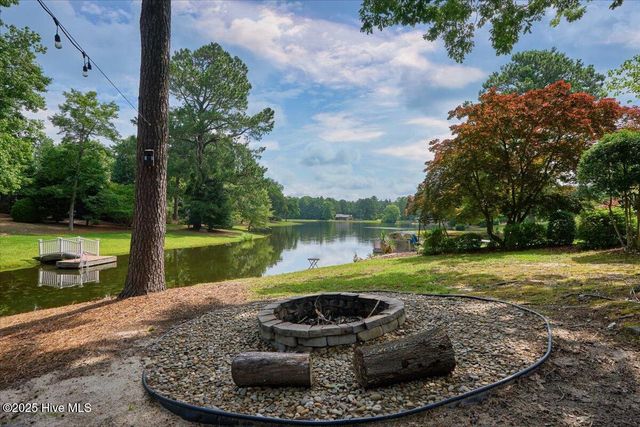 120 Shagbark Court, West End, NC 27376