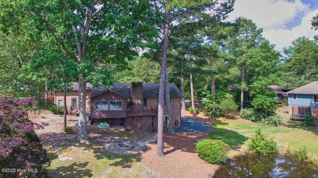 120 Shagbark Court, West End, NC 27376
