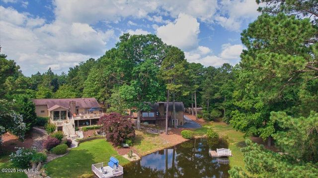 120 Shagbark Court, West End, NC 27376