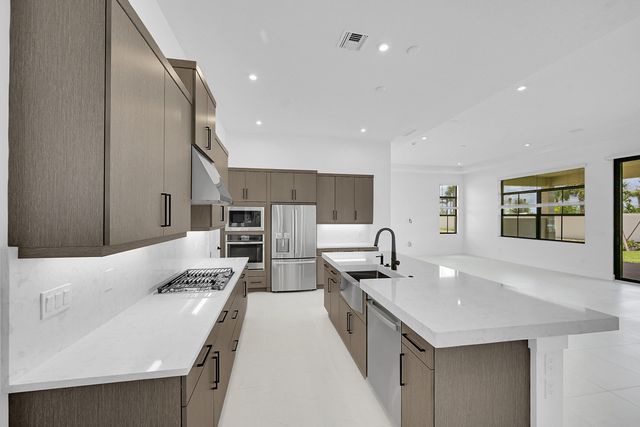 9528 St. Germain Drive, Palm Beach Gardens, FL 33412