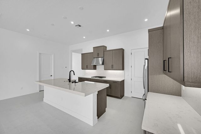 9528 St. Germain Drive, Palm Beach Gardens, FL 33412