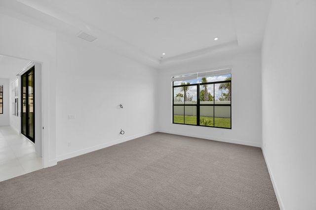 9528 St. Germain Drive, Palm Beach Gardens, FL 33412