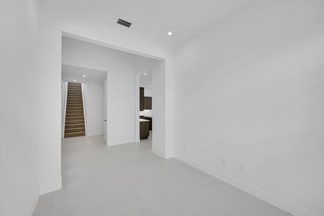 9528 St. Germain Drive, Palm Beach Gardens, FL 33412